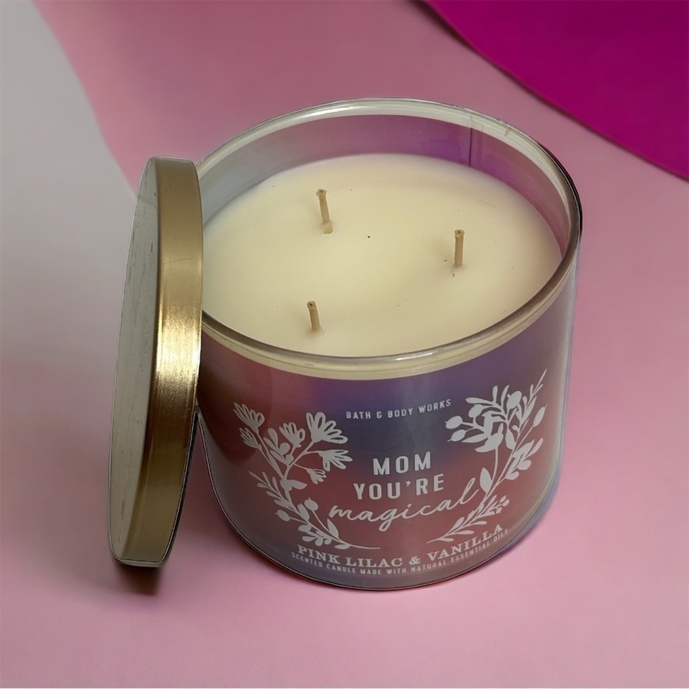 Bath & Body Works Mom You're Magical Pink Lilac & Vanilla 3 Wick Candle 14.5 oz